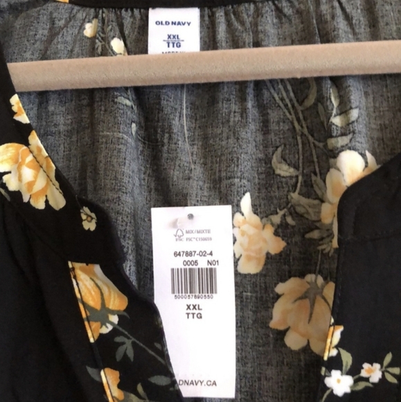 NEW Old Navy Split Neck Blouse - Picture 3 of 6